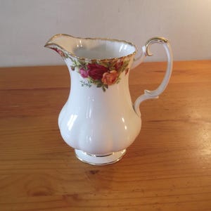 Royal Albert, Old Country Roses - large milk jug/creamer or pitcher