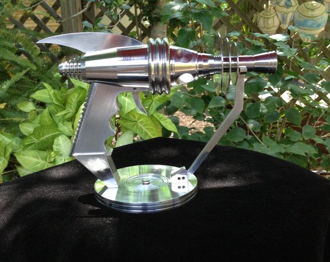 Ray Gunlaser Gun ray Gun Art Sculpture science Fiction Etsy