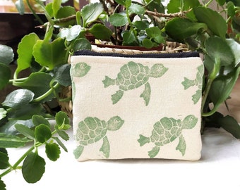 Turtle wallet. Sea turtle wallet. Turtle coin purse. Hand-printed. Cotton canvas. Woman wallet. Fabric wallet. Vegan wallet. Gift for her