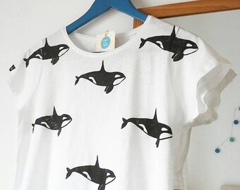 Killer whale T-shirt, hand-printed. Orca. Woman t-shirt, man t-shirt. Whale t-shirt. Cetacean. Black and white. Gift for him, gift for her