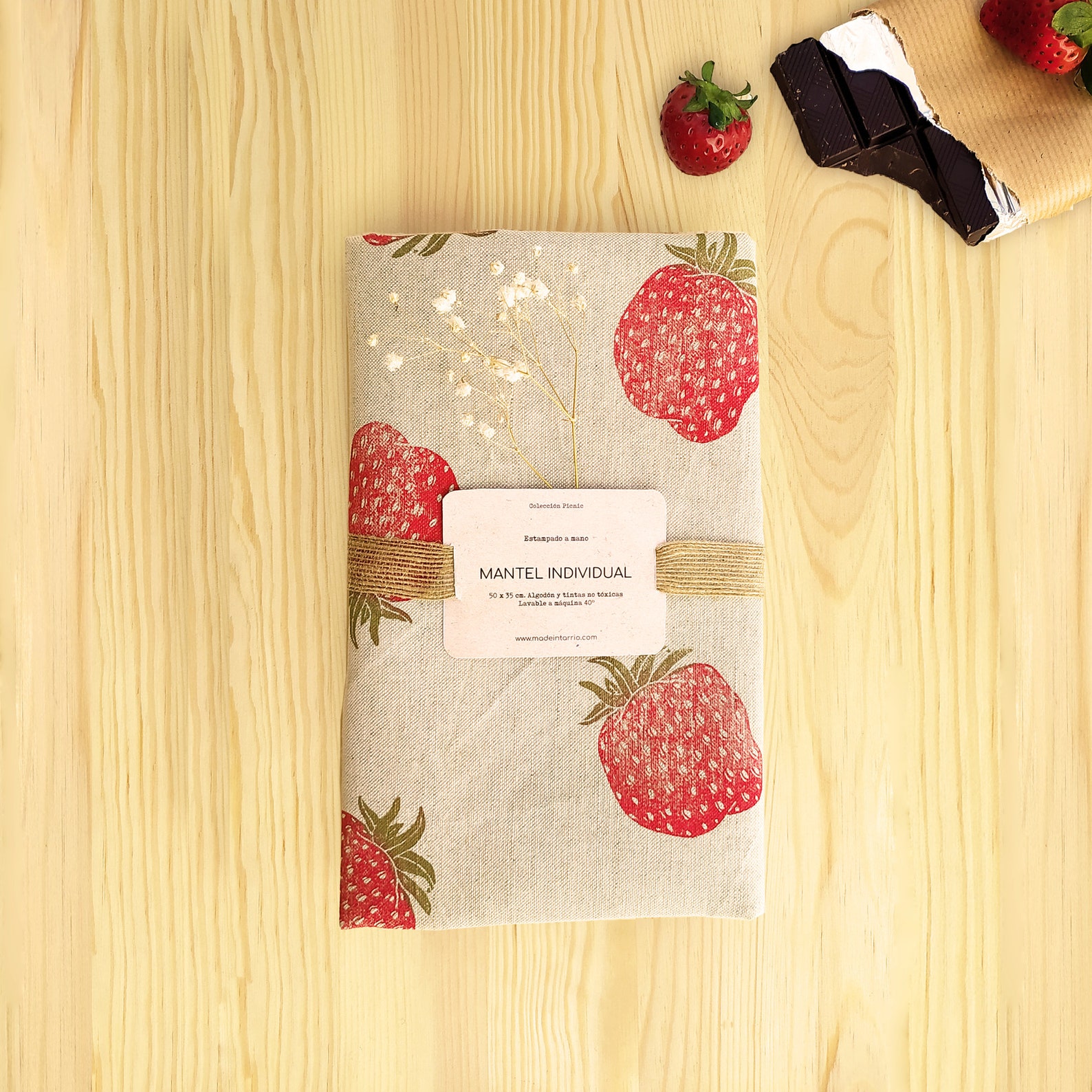 Etsy MadeInTarrio Strawberry Tablecloth