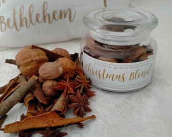 Christmas Blend Potpourri made with a Spiced Fruit and Nut Cake Fragrance