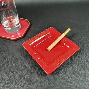 JOHNNIE WALKER | Petit cendrier carré en céramique rouge  publicitaire Whisky Johnnie WALKER Red Label  | Barware Lifestyle 1990