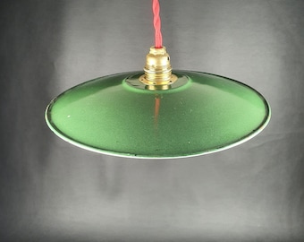 Old workshop lampshade in green enamel with white interior and its optional E14 golden brass socket | Vintage Made in France 1950