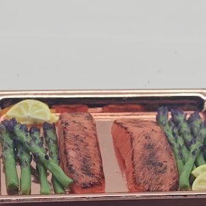 1:6 Salmon and Asparagus