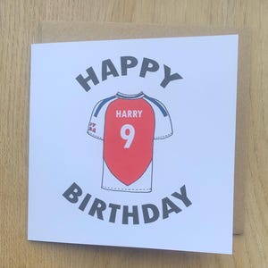 Tarjeta de cumpleaños del Arsenal, fútbol, personalizada con nombre y edad, los Gunners, niño, hombre, fútbol, personalización