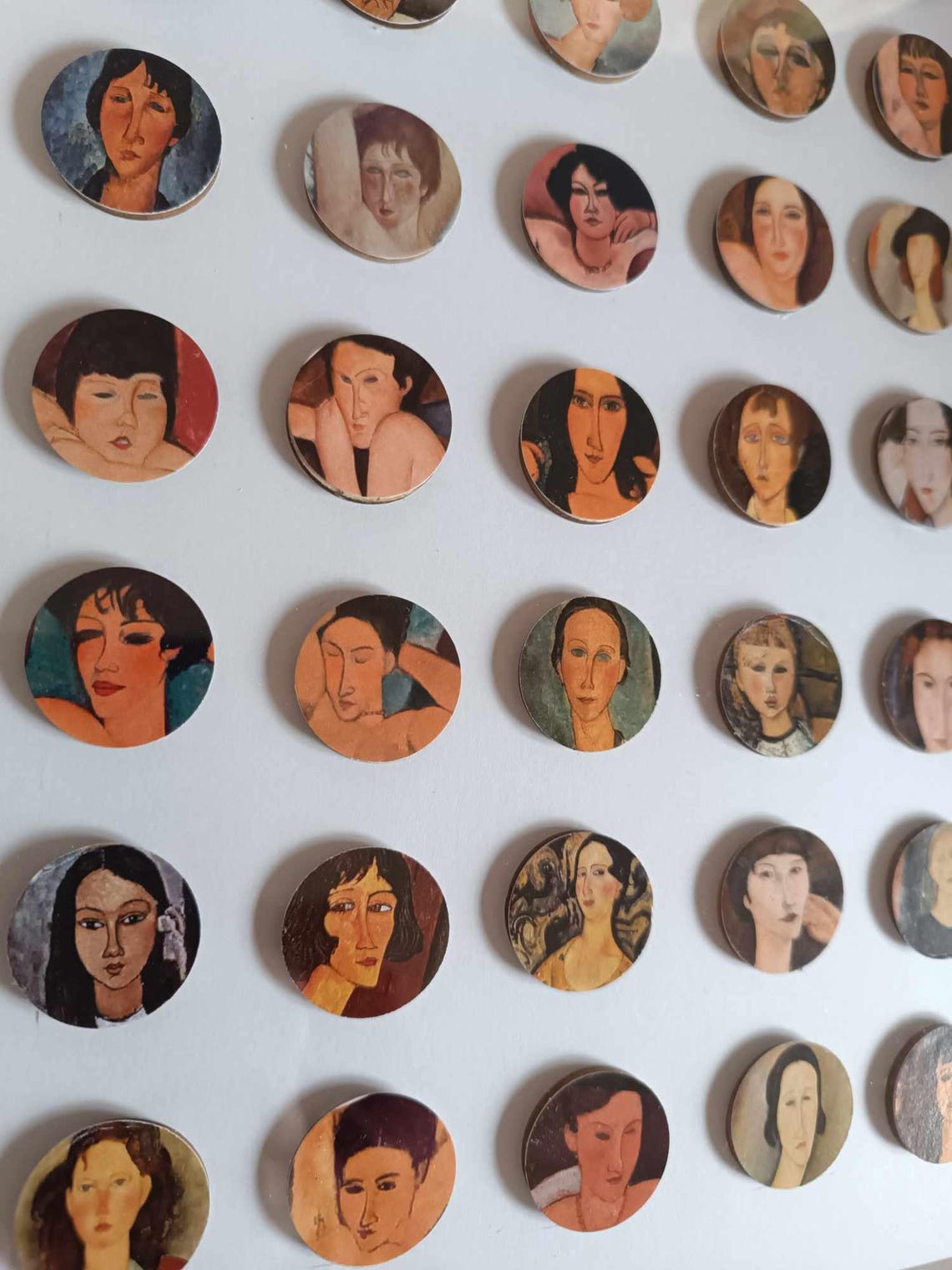 Modigliani Colage Amedeo Modigliani Woman Portraits From 1910s, Circle Collage ...