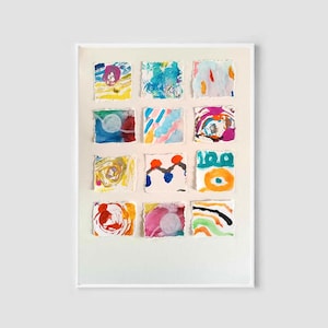 Puede incluir: Un collage enmarcado de 12 pinturas abstractas coloridas, cada una en una hoja de papel separada con un borde desgarrado. Las pinturas están dispuestas en una cuadrícula y presentan una variedad de colores, formas y texturas.