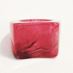 Pink Red Marble Square Ring Lucite Bubble Retro Ring Plastic Ring Acrylic Ring Groovy Ring Mod Ring Size Red Swirl Ring