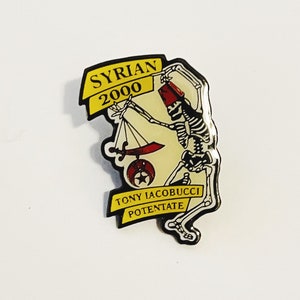 Vintage Syrian 2000 Enamel Pin Pinback Button Tony Iacobucci Potentate Mason Pin Macoy Past Master Lapel Pin