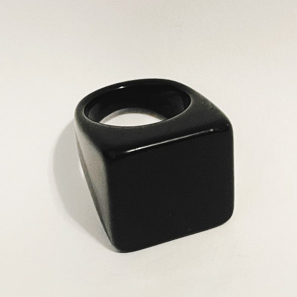 Black Square Bubble Ring Lucite Bubble Ring Groovy Ring Retro Ring Plastic Ring Acrylic Ring Size 6 Size 5 1/2 Groovy Mod Costume Jewelry