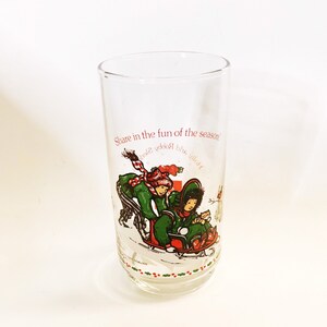 Vintage Holly Hobbie Glass Cup Tumblers Drinkware Drinking Glass Holly Hobbie Christmas Glass Share in the Season Collectible 1970&#39;s