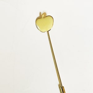 Vintage Enamel Apple Hat Stick Pin 1970&#39;s Milk White Apple Lapel Pin Vintage Accessories Costume Jewelry Gift for Her