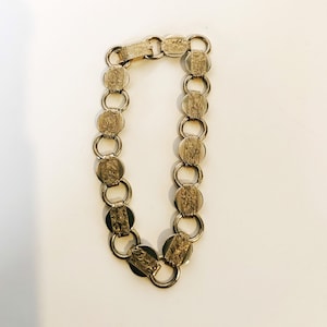 Vintage Sarah Coventry Bracelet: Silver Tone Engraved Flower Chain