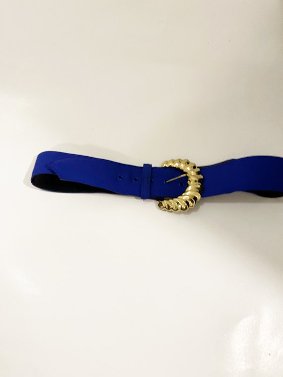 Vintage Blue Faux Leather Belt: Gold Buckle, 80s Retro Style  display picture 1