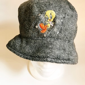 Vintage Tweety Bird Bucket Hat: Warner Bros Kids Accessory