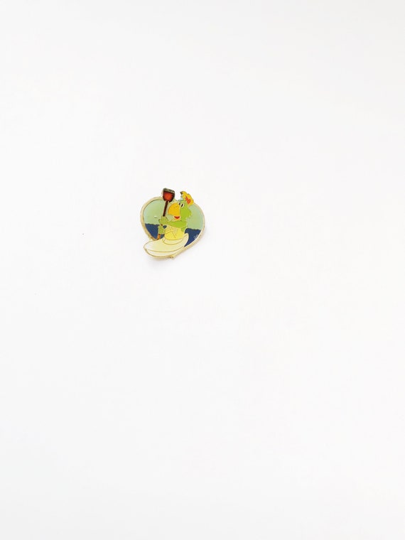 Vintage 1985 Pan Am Games Enamel Pin: Amigo Mascot Canoeing View 6