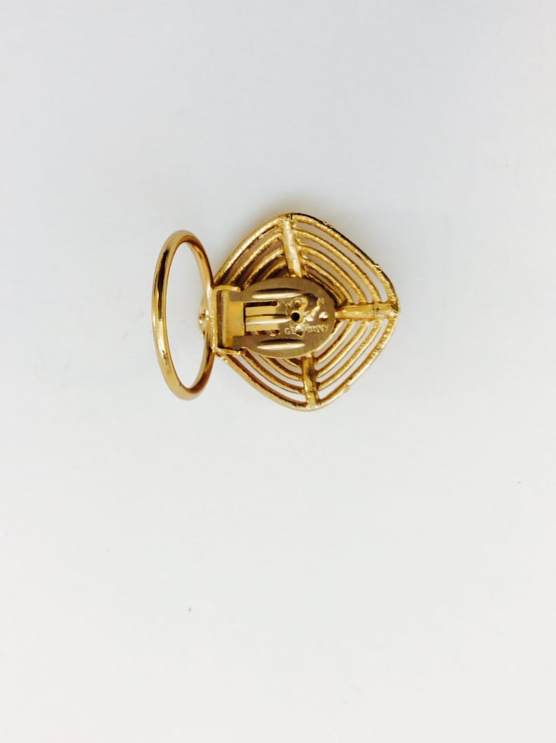 Square Gold Tone Scarf Clip Clasp Textured Openwork Scarf Accessory Minimalist Jewelry Metal Elegant Shawl Germany 60s Swirl Pattern Modern