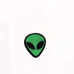 Green Alien Head Retro Parche Iron-on OVNI Souvenir Extraterrestre Parches del Espacio Exterior imagen 7