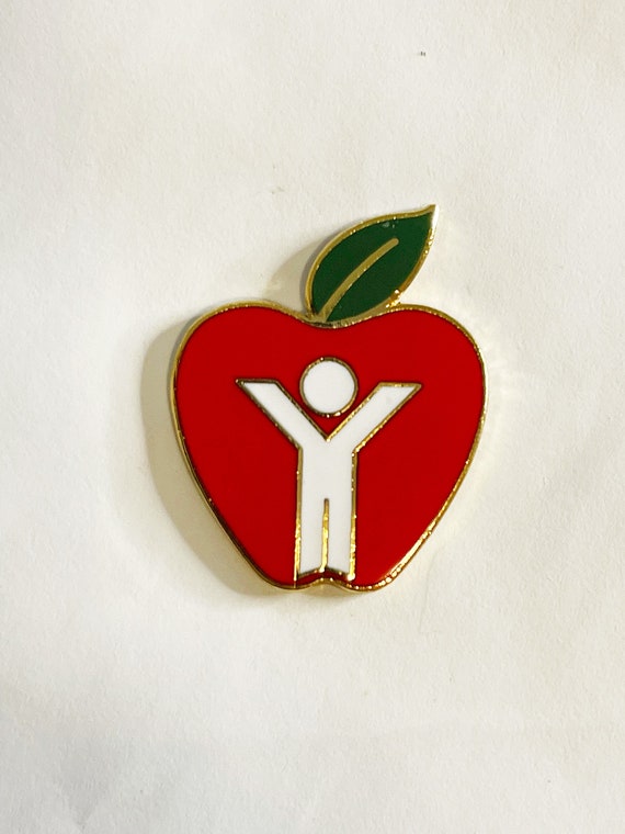 Red Apple Pin Vintage Enamel Red Apple Making a D… - image 2