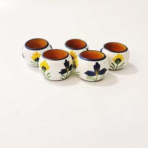 Vintage Floral Spring Flower Napkin Rings Blue Yellow Flower Napkin Holders 1990s Boho Bohemian Summer Spring Table Dining Decor Set of 5