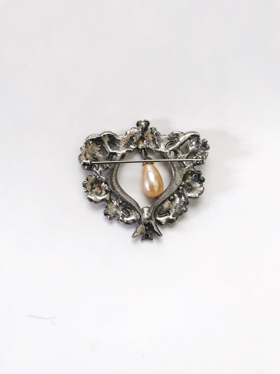 Vintage Heart Shape Floral Brooch with Dangling F… - image 6