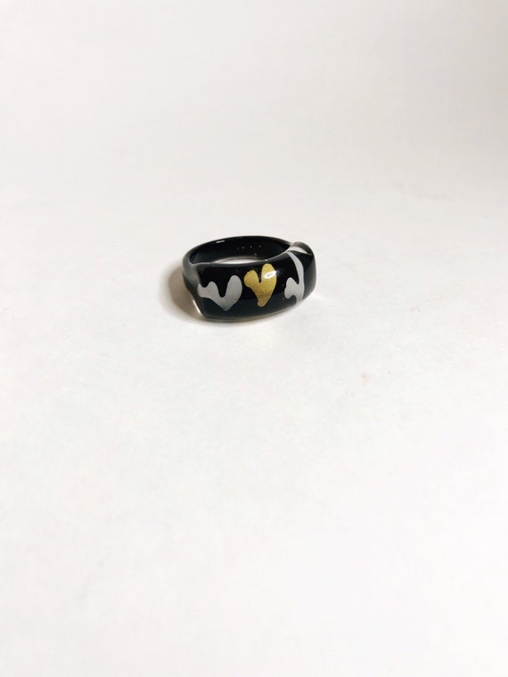Vintage Lucite Heart Ring 1990s Mod Plastic Ring S