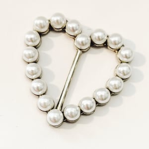 Heart Faux Pearl Belt Buckle Hat Buckle Shirt Tie Fastener Small Metal Belt Buckle Small Shirt Buckle Bejeweled Small Belt Buckles