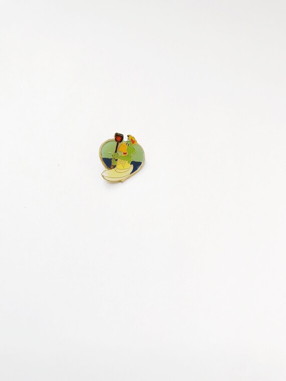 Vintage 1985 Pan Am Games Enamel Pin: Amigo Mascot Canoeing View 3