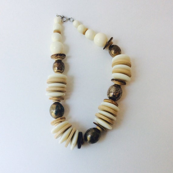 Vintage 1990's Large Retro Chunky Beaded Necklace… - image 2