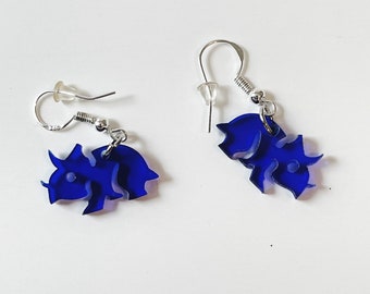 Boucles d'oreilles tricératops découpées au laser : cadeau fantaisie dinosaure violet foncé