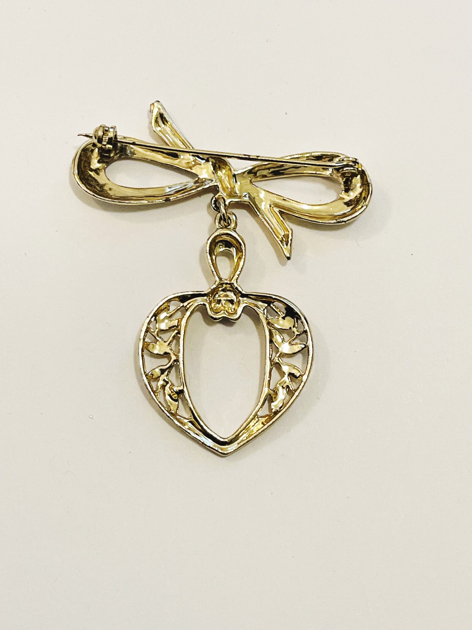 Vintage Ribbon Bow Dangle Heart Brooch Pin Gold Tone Metal - Etsy