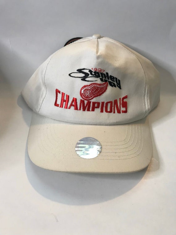 1997 Stanley Cup Champions Trucker Cap Red Wings S