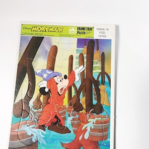 MICKEY MOUSE ★ ヴィンテージ　パズル　ウォルトディズニー Vintage Puzzle, Walt Disney, Mickey Mouse, Gardening - Etsy