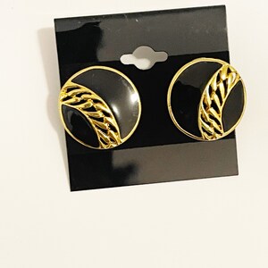 Vintage 1990s Black and Gold Enamel Circle Earrings Round Button Retro Kitsch Earrings Black and Gold Fashion Costume Jewelry Earrings