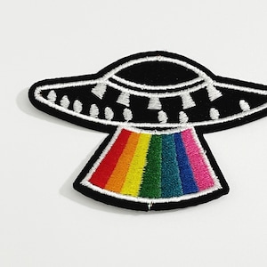 Rainbow UFO Patch Iron On Badge Embroidered Outer Space Motif Alien X-Files Flying Space Ship Iron-On Sew-On Patch Craft Sewing DIY Supplies
