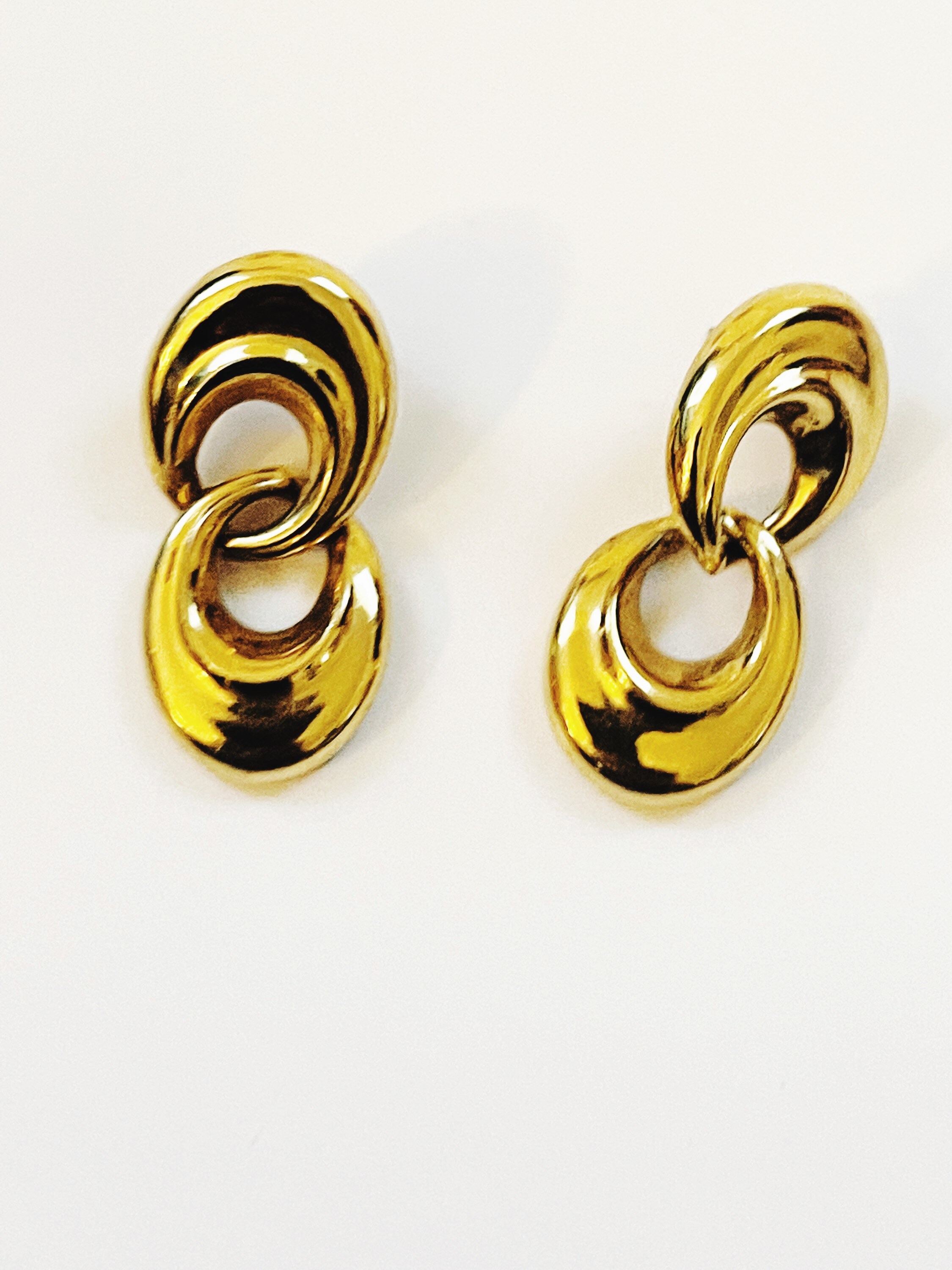 Vintage Monet Dangle Earrings Drop Earring Infinity Circle