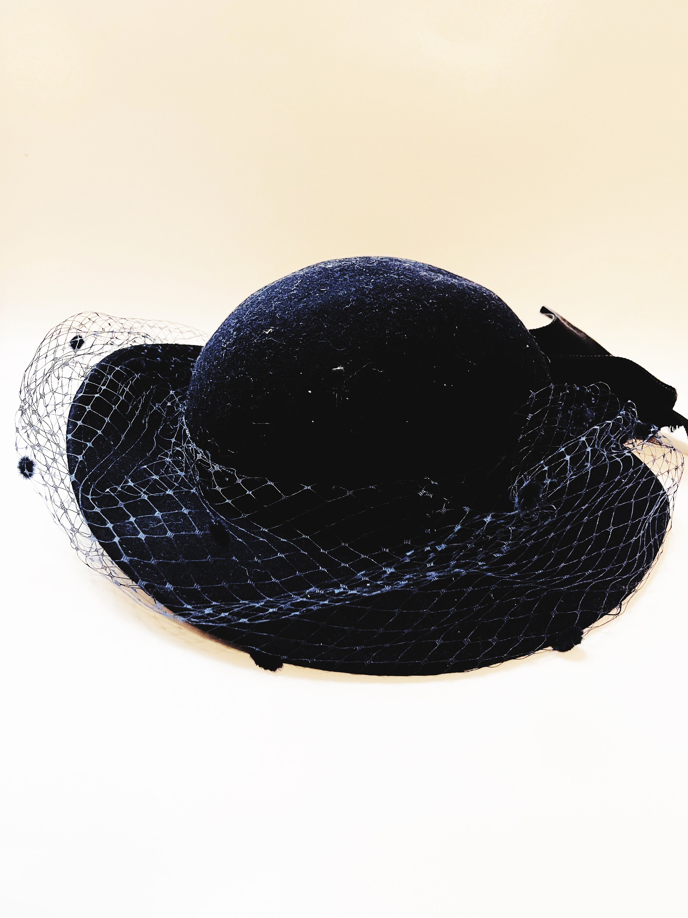 Vintage Black Wide-Brim Veil Hat Blush Rose Black Hat w/ Dramatic Veil circa 1940s  main image 2