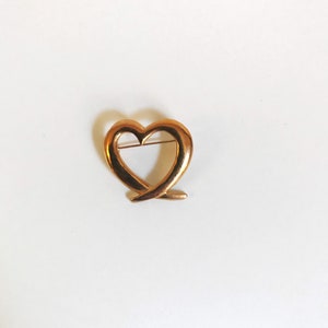 Vintage Gold-tone Heart Brooch Love Valentine's Day Lapel Pin Mother's Day Gift Costume Jewelry image 8