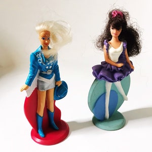 Vintage 1990&#39;s Barbie McDonald&#39;s Restaurant Toys Pedestal Happy Meal Barbies Plastic Figurines Cowgirl Barbie Ballerina Doll Lot Mattel