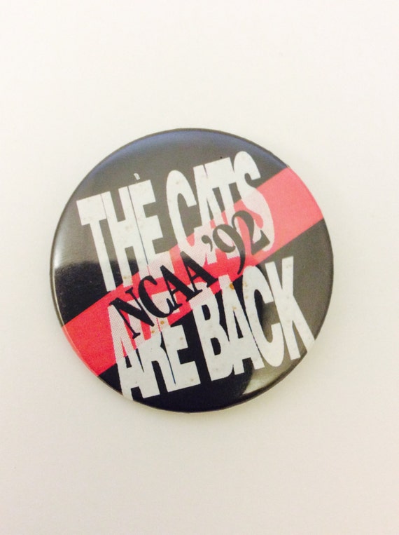 Class of 1992 NCAA Pinback 90s Pin 2" Vintage But… - image 3