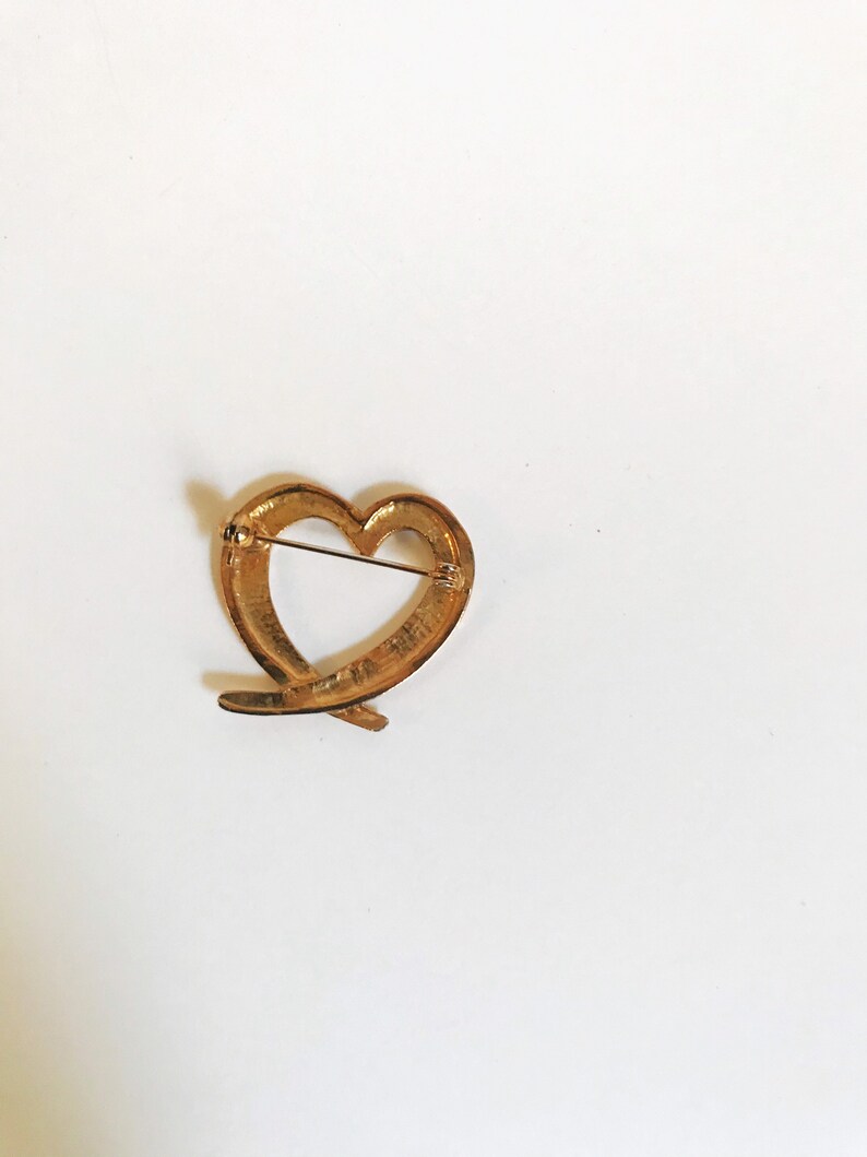 Vintage Gold-tone Heart Brooch Love Valentine's Day Lapel Pin Mother's Day Gift Costume Jewelry image 7