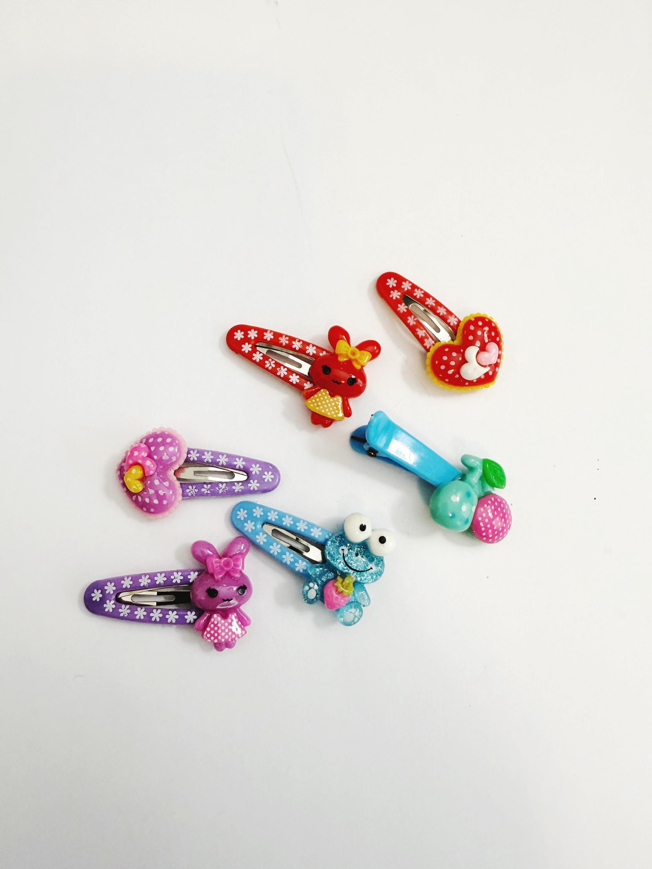 Y2K Hair Clips: Vintage Colorful Animal & Shape Barrettes - Set of 