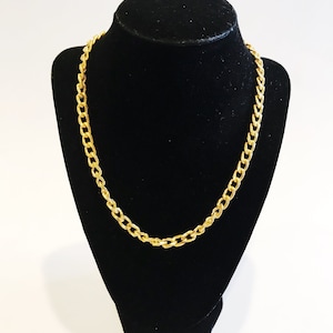Vintage Minimal Gold-tone Cable Chain Necklace Single Strand Thick ChainlinK Gold 1990's Chain Link Costume Jewelry Retro 1990s 1980s