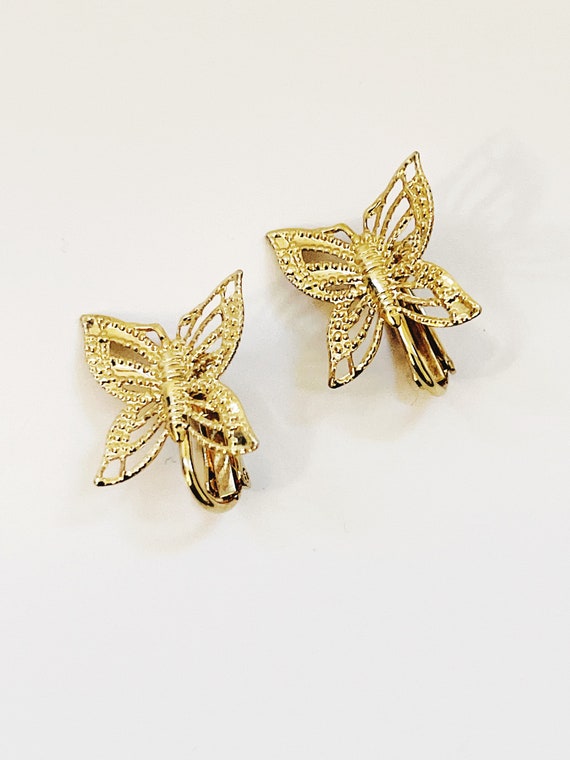 Vintage Gold Tone Filigree Butterfly Clip-ons Ear… - image 3