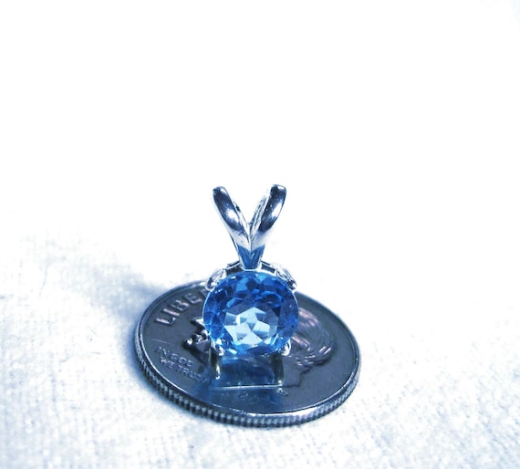 Swiss Blue Topaz Pendant Necklace: 925 USA Sterling, 7mm Round Gem, 18in Chain