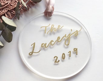 Personalized Clear Circle Christmas Ornaments, Custom Handmade Holiday Ornament, Elegant Modern Calligraphy Ornament, Last Name Gift