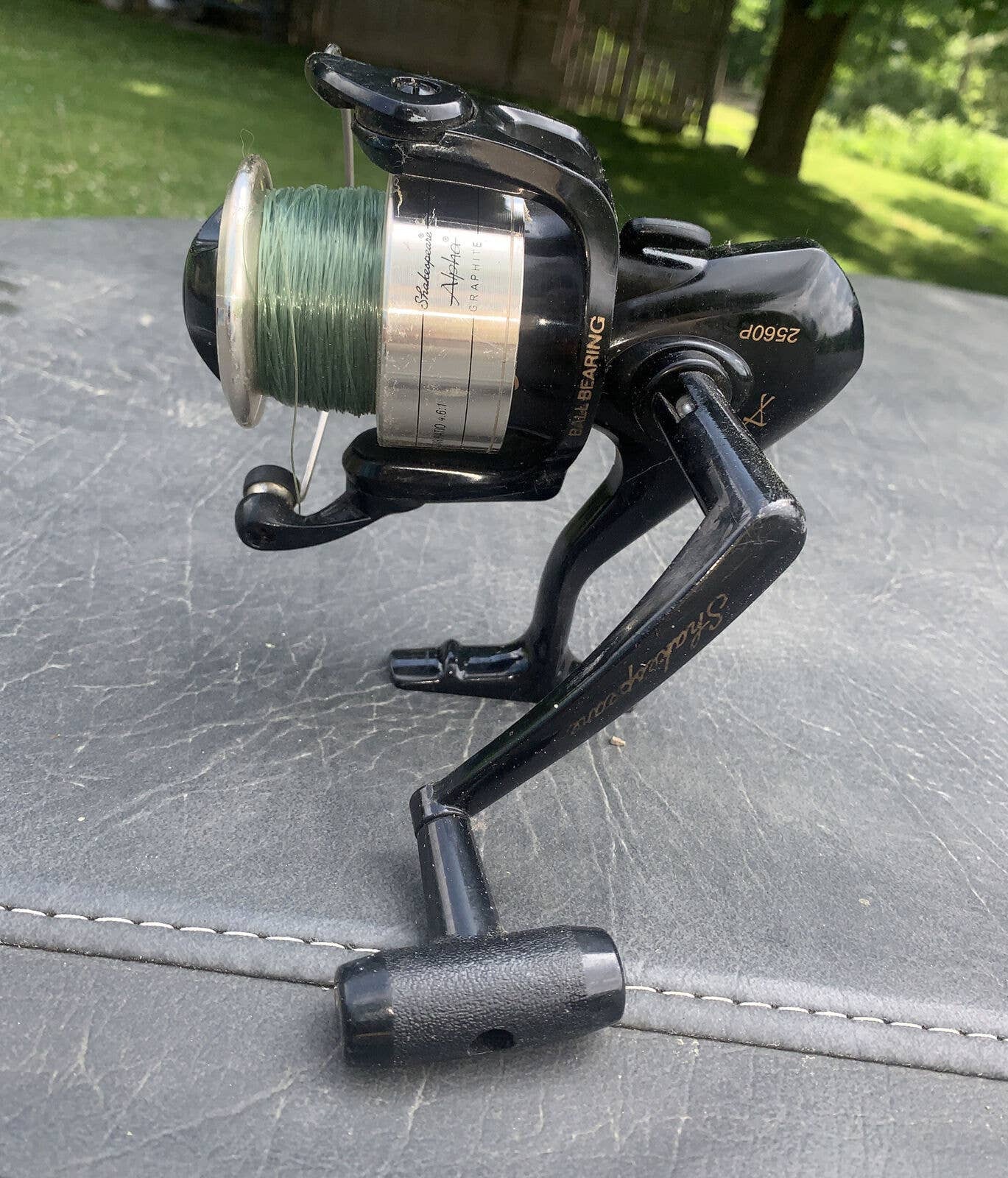 Shakespeare ALPHA Graphite 2560P Ball Bearing Balanced Rotor Fishing Reel 