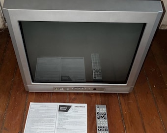 Televisore CRT da gioco Sylvania 6420fe con telecomando. Schermo piatto da 20", ingresso S-Video. Manuale.