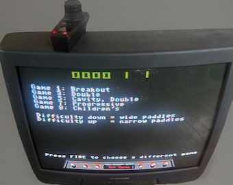 1990 Sanyo TV Retro Gaming Television Vintage with Remote Works